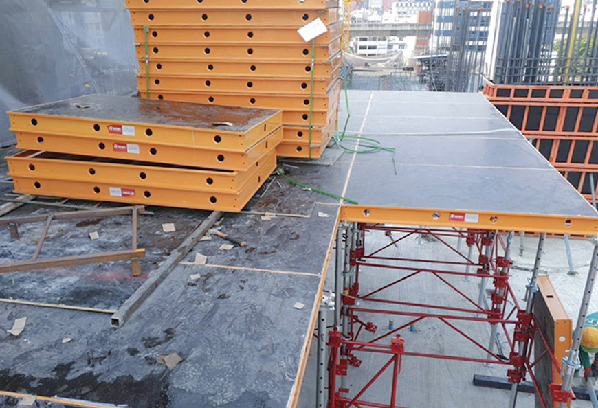 고층 주거용 건물 건설에 통합 조립 된 알루미늄 합금 폼웍의 적용
